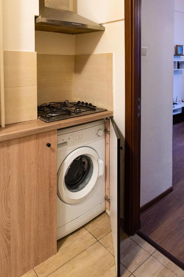 Romana Square Apartment Near Old Town - Ultracentral Location بوخارست المظهر الخارجي الصورة
